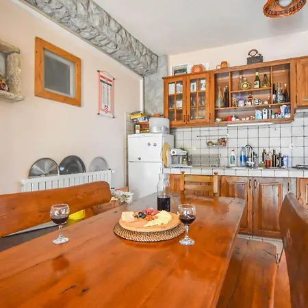 Svarog * Biograd Na Moru