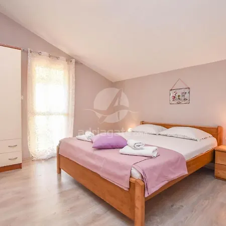 Svarog Apartment *
