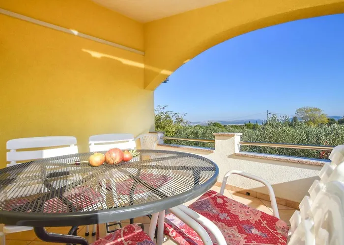 Svarog Апартаменты *